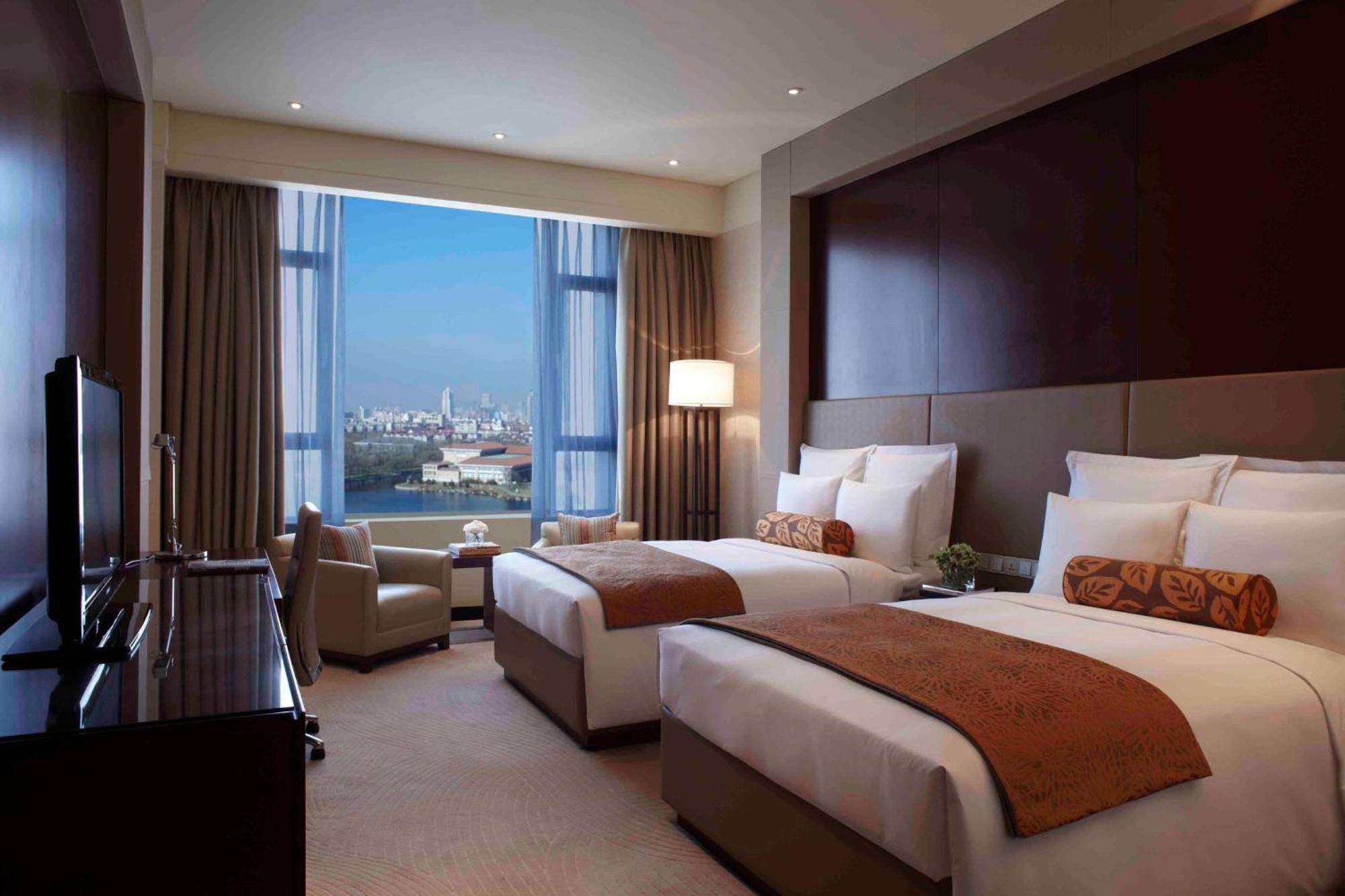 Renaissance Tianjin Lakeview Hotel Exterior foto