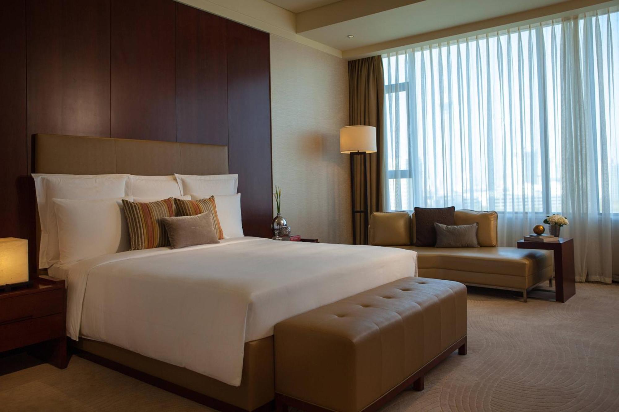 Renaissance Tianjin Lakeview Hotel Exterior foto
